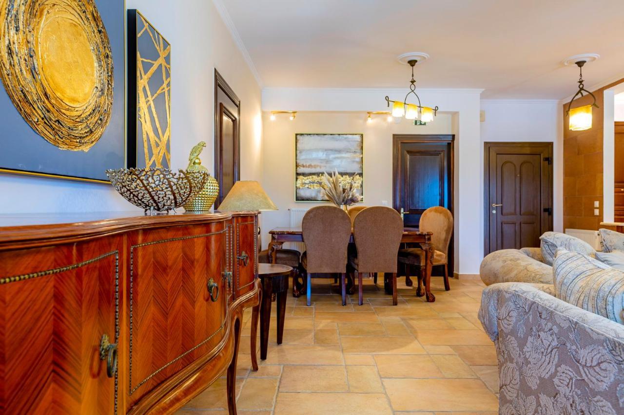 Solaris Methea- Luxury Central Villa By The Castle Kasziópi Kültér fotó